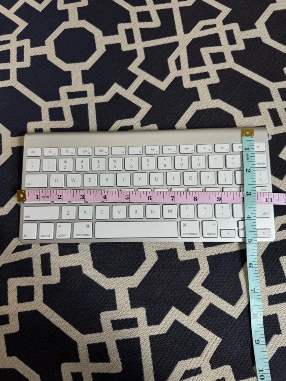 Apple Wireless Keyboard A1314 Aluminum Bluetooth Keyboard Silver White
